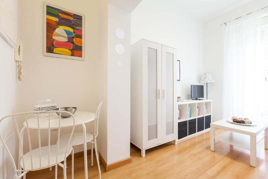 Peral Home Cozy Apartment Seville Ngoại thất bức ảnh